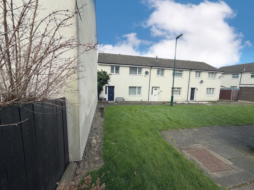 Property photo 2 of 4 B78D62Ea-E576-4E3A-936C-Efe61F4Af0C5