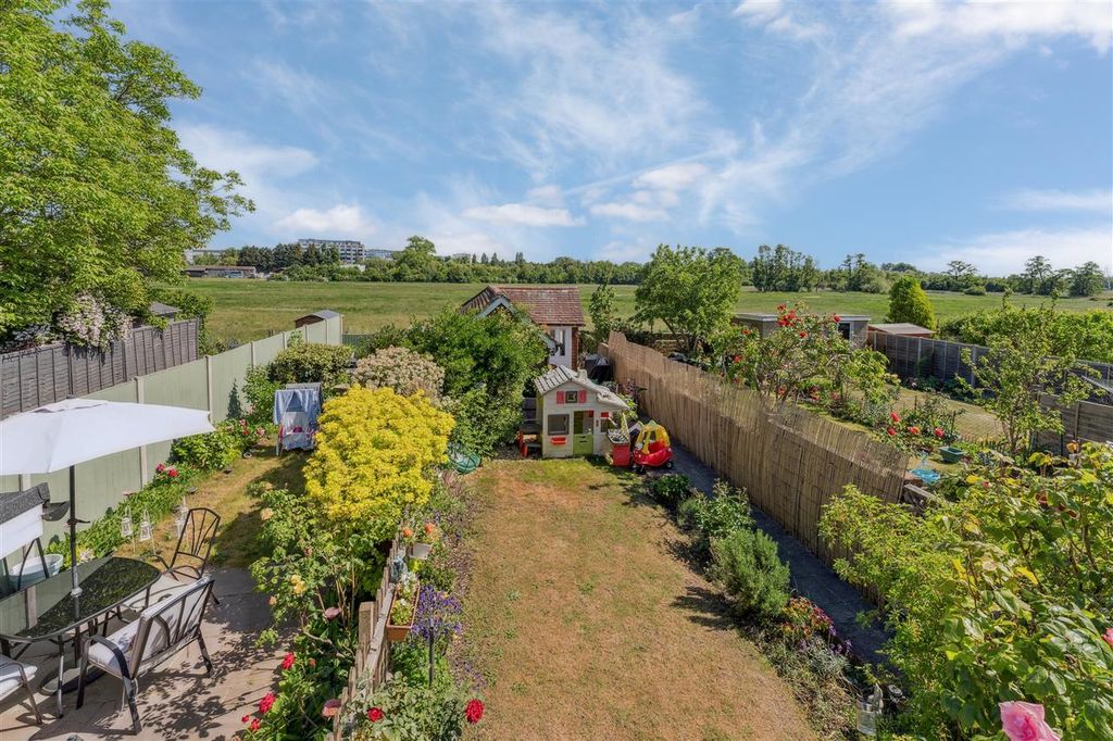 Property photo 3 of 19