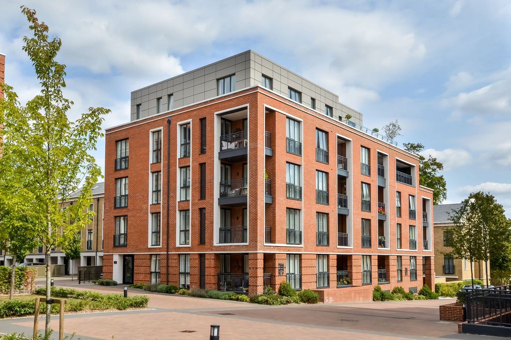 Property photo 1 of 11