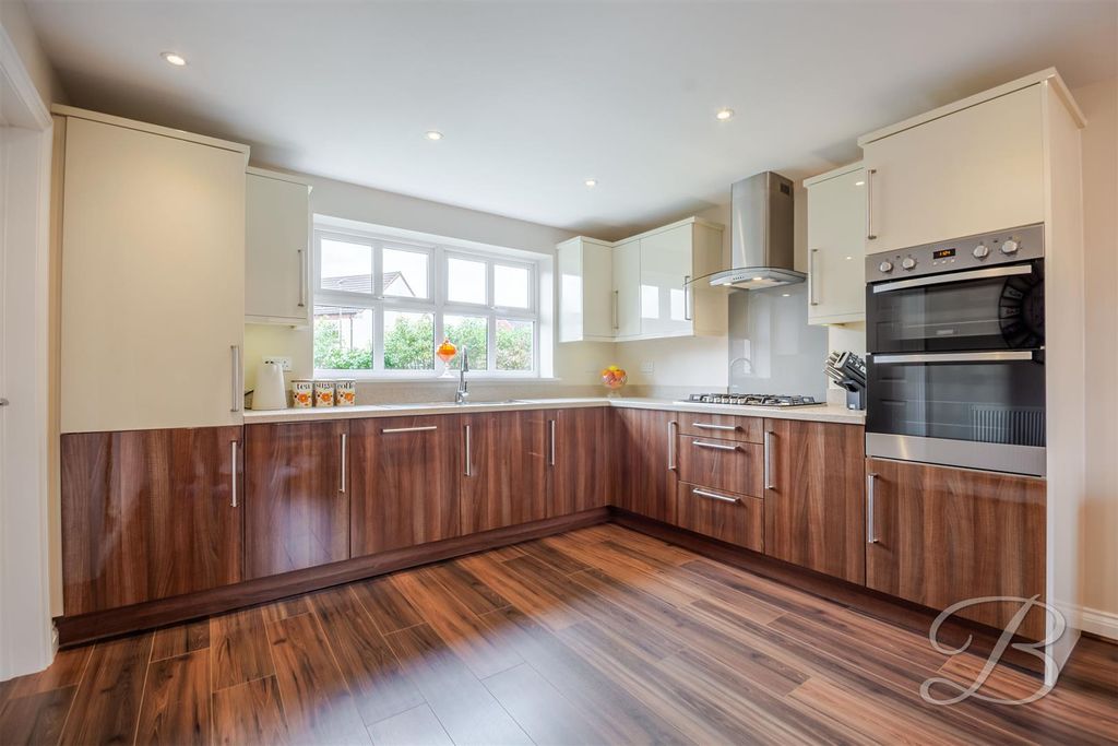 Property photo 2 of 35 Ccltd-2.Jpg