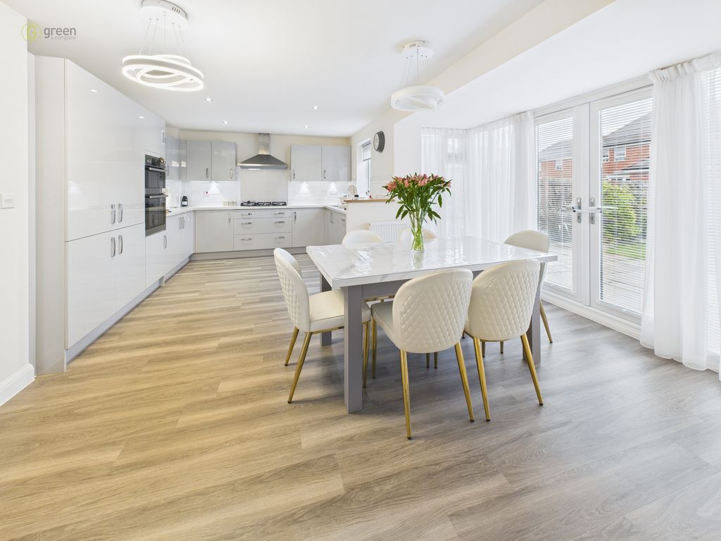 Property photo 3 of 44