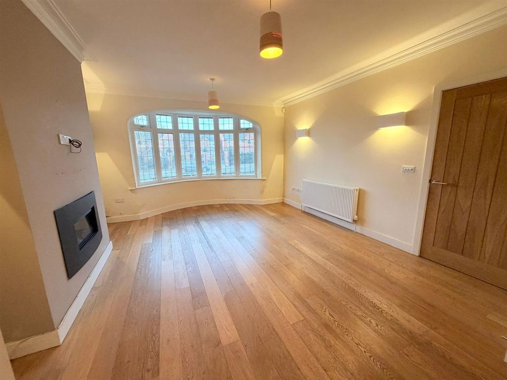 Property photo 3 of 25 (1).Jpeg