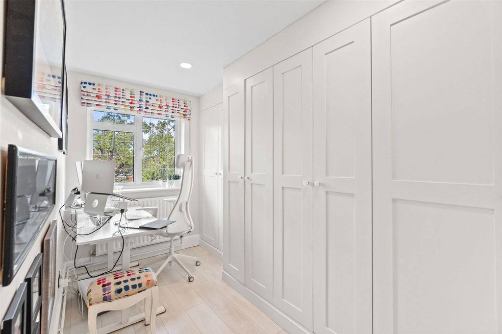 Additional image 14 of 5 bed detached house for saleCourtlands Avenue, Hampton TW12