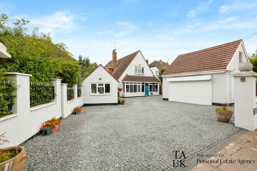 Property photo 1 of 23