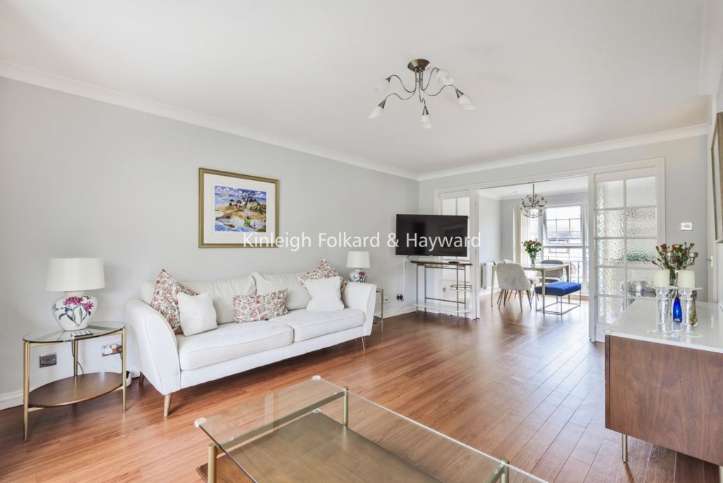 Property photo 2 of 20 Acd5Cb67-Ef9d-4E6A-9