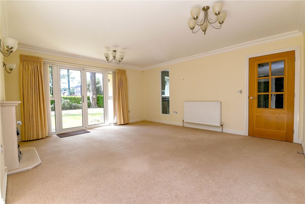Property photo 2 of 21 Picture No. 24