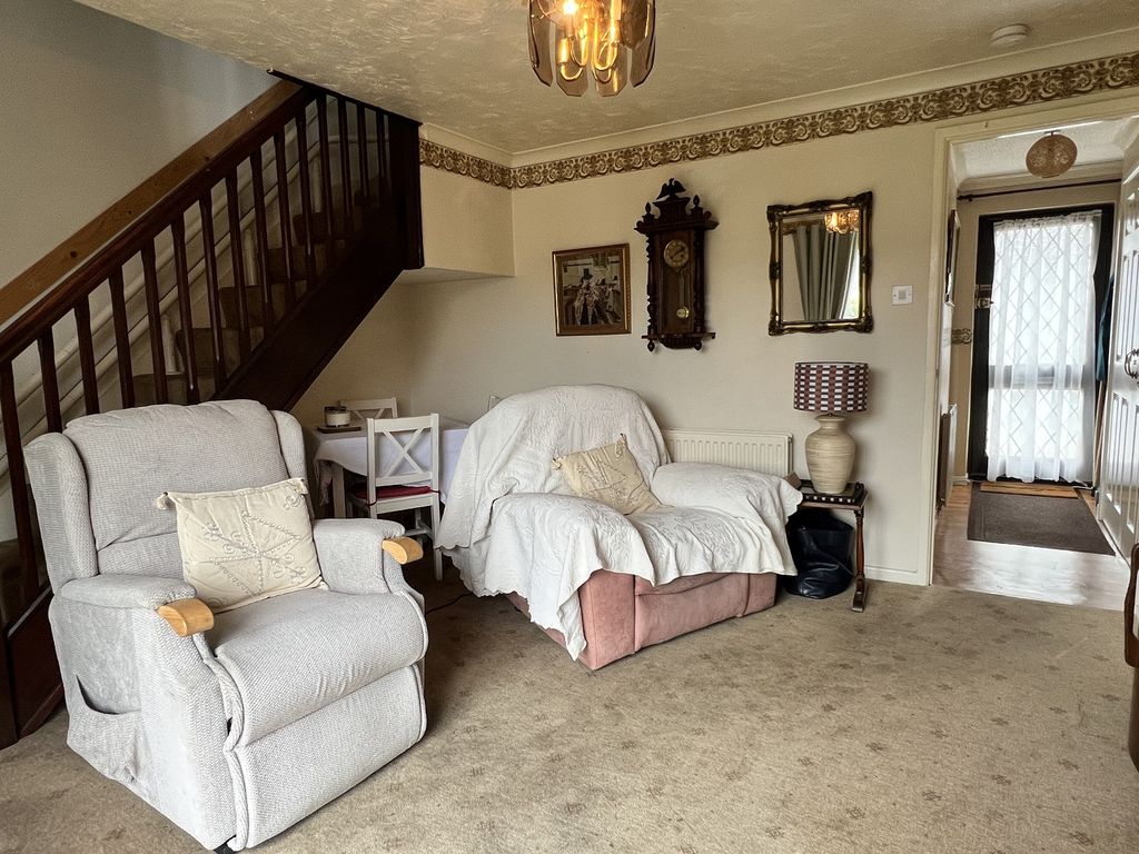 Property photo 2 of 14 Lounge