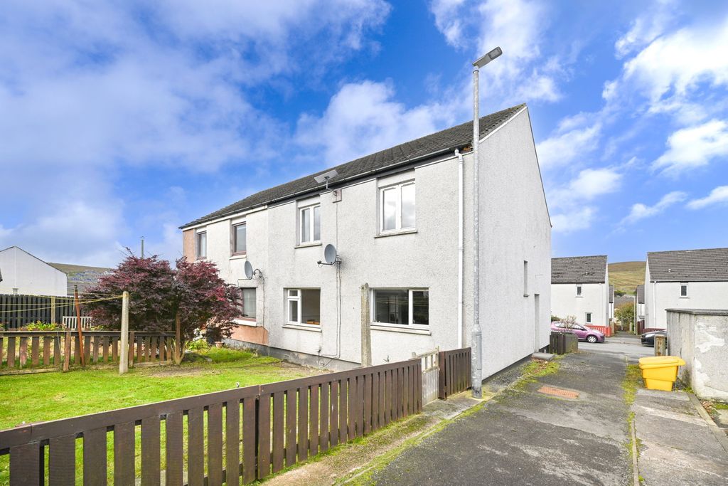 Property photo 2 of 36