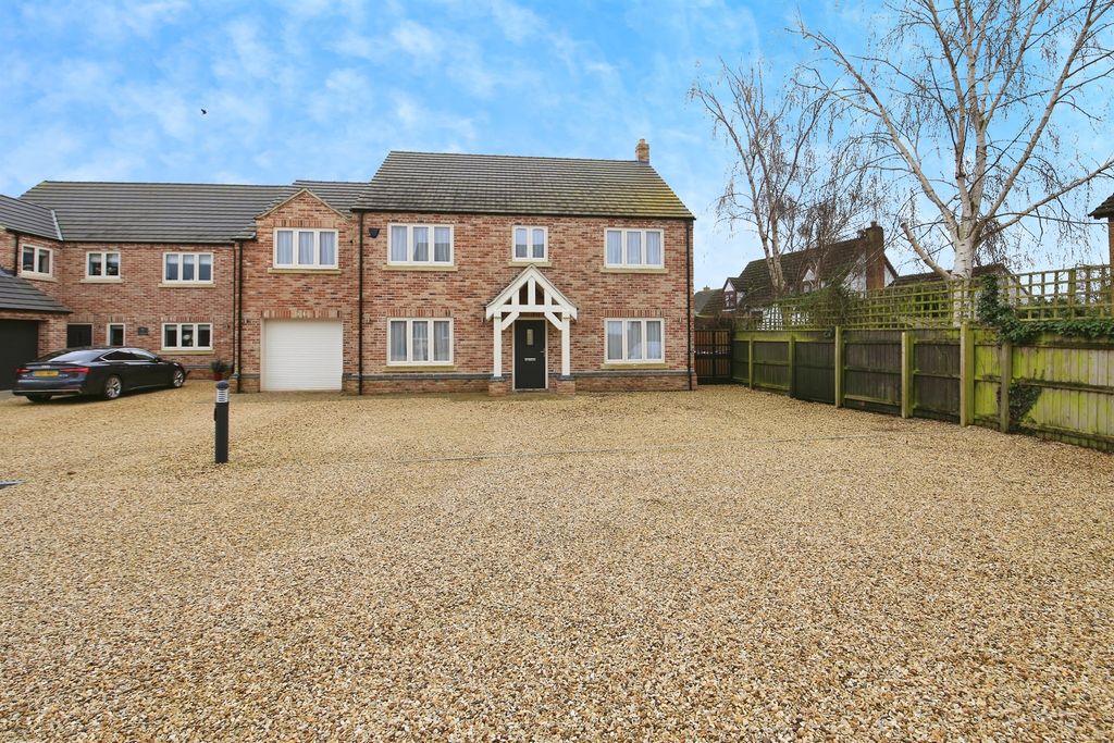 Property photo 1 of 20