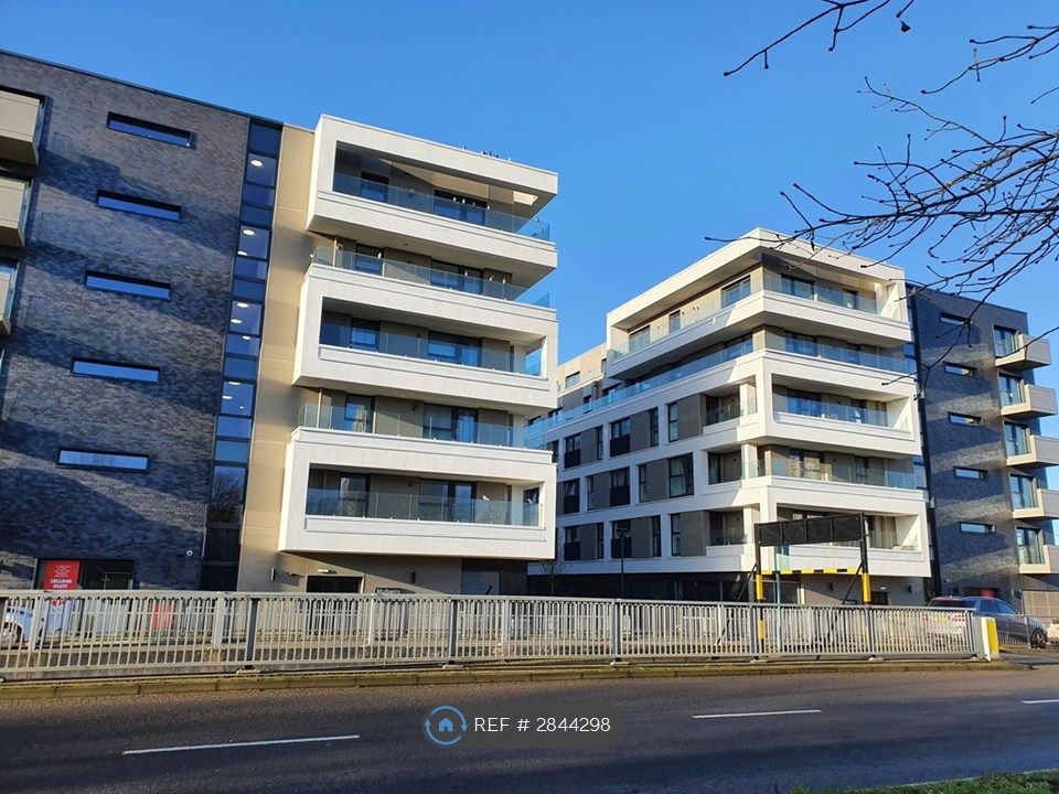 Property photo 3 of 25