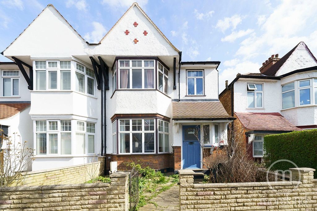Property photo 1 of 11 4082560
