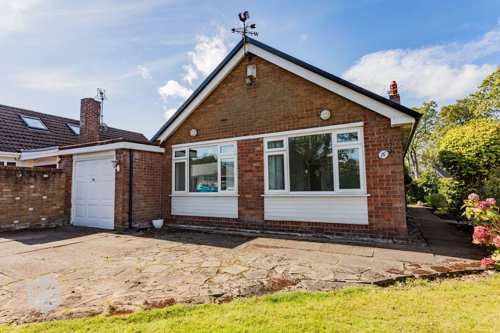 Property photo 2 of 25 Picture No. 32