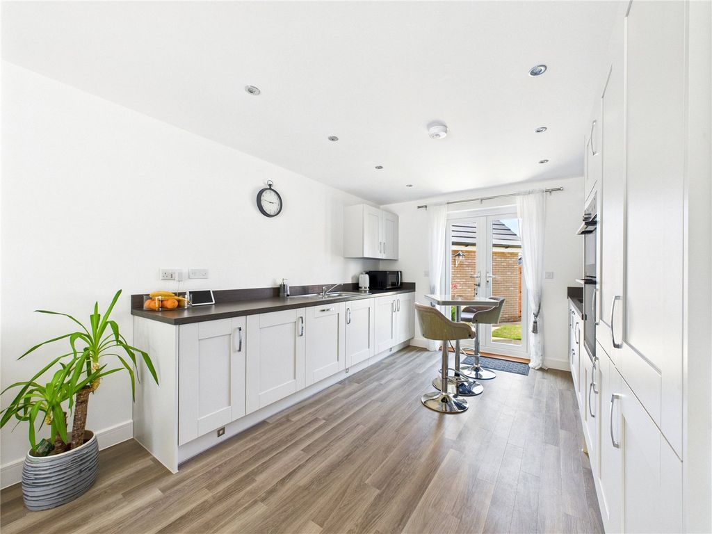 Property photo 2 of 17 2 - Picture No. 25