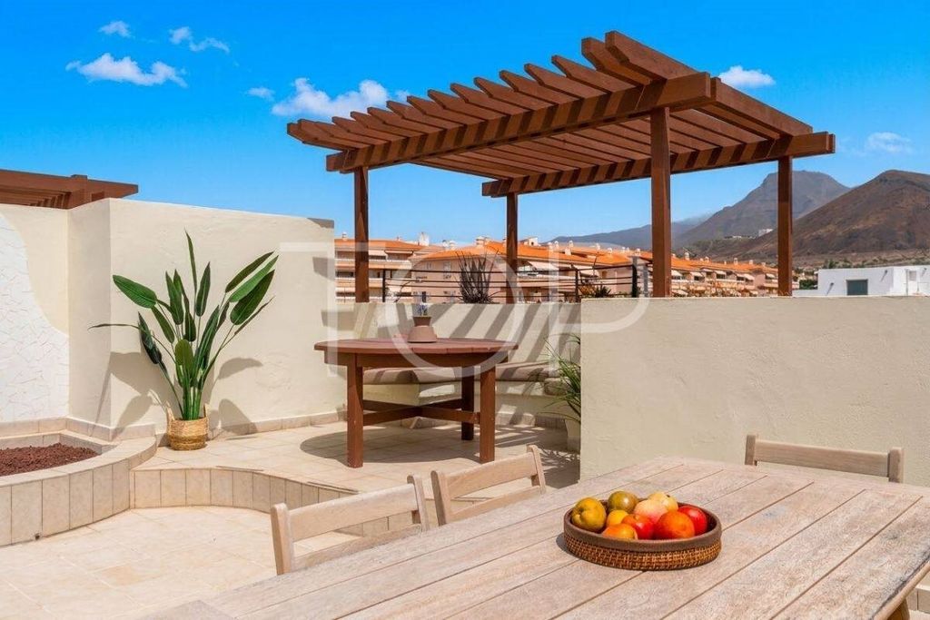 Property photo 1 of 29 Exclusive Two-Bedroom Triplex Penthouse With Private Roof Terrace And Views In The Heart Of Los Cristianos