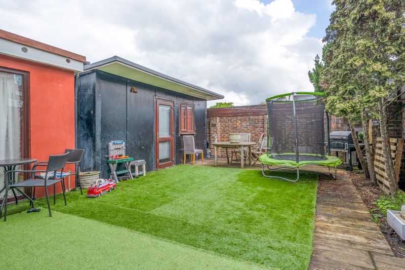 Property photo 2 of 11 Photo 8