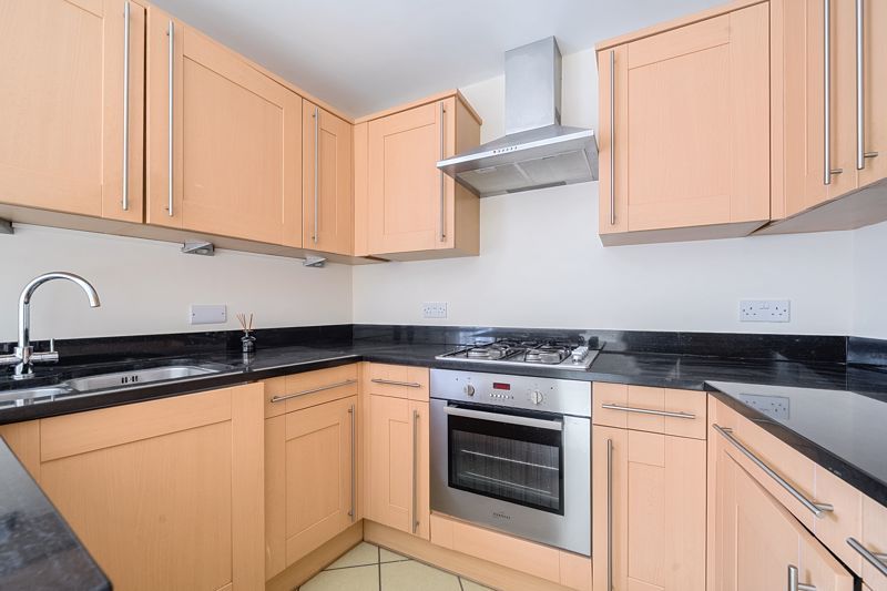 Property photo 2 of 18 Photo 9