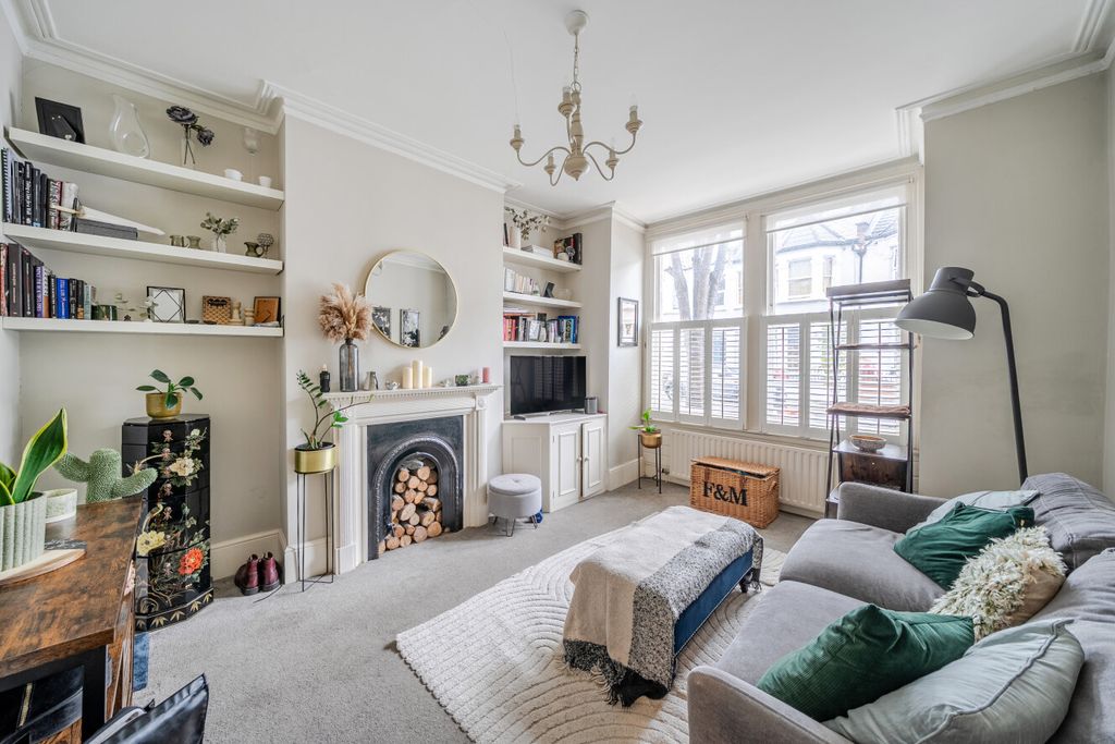 Property photo 1 of 11 1535099-5-1A15Ec0...