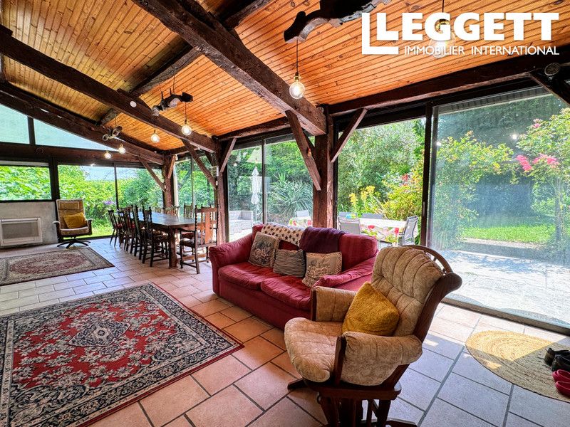 Property photo 3 of 10