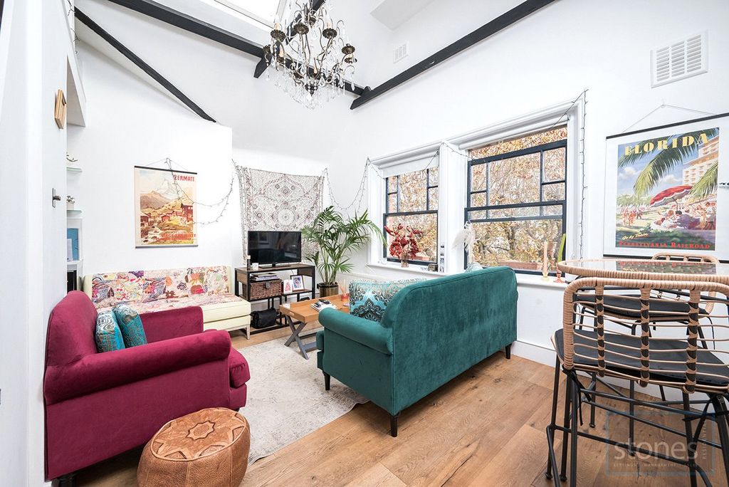 Property photo 1 of 14 Picture No. 18