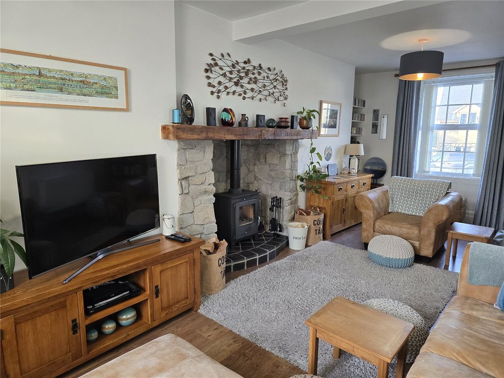 Property photo 3 of 32 Picture No. 22