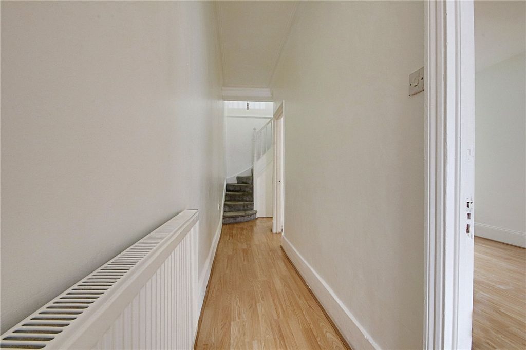 Property photo 3 of 13 Picture No. 04