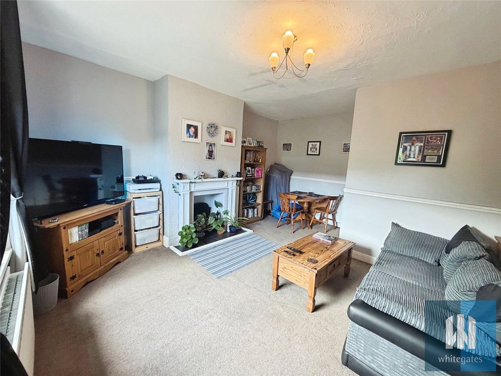 Property photo 2 of 15 Picture No. 25