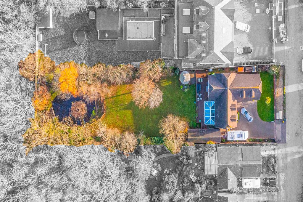 Property photo 3 of 36