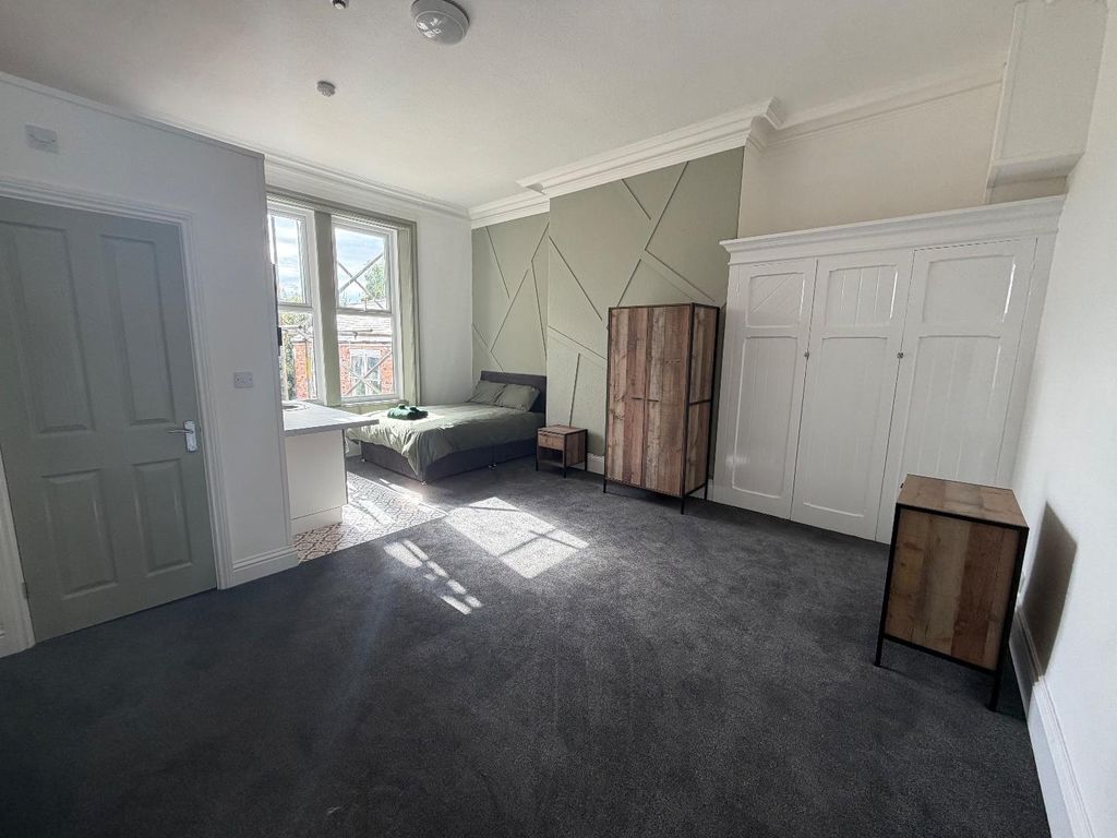 Property photo 3 of 14 Tempimageml2Jjg.Jpg