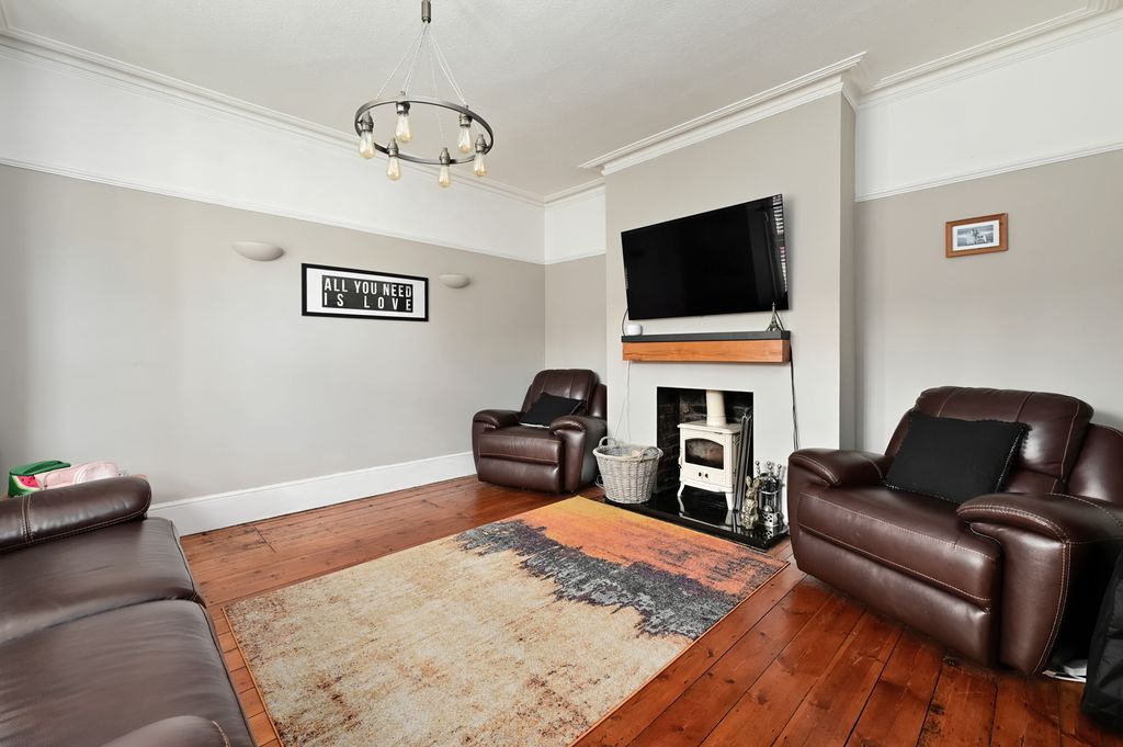Property photo 3 of 13 Living Room