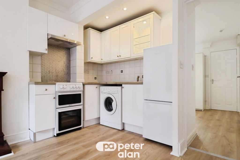 Property photo 2 of 24