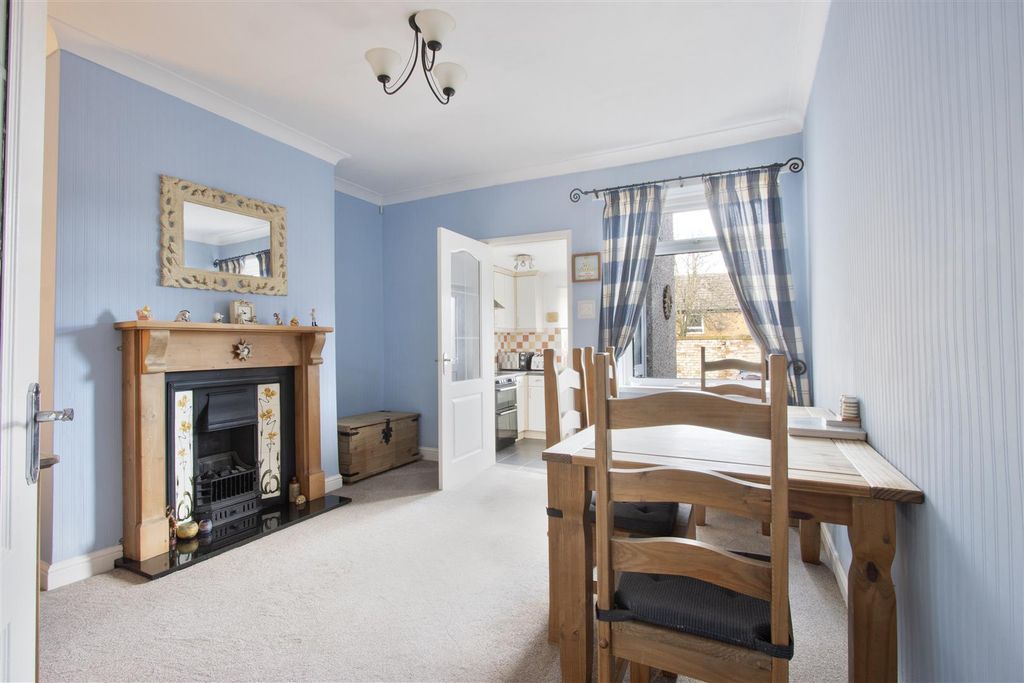 Property photo 3 of 14 Dining Room