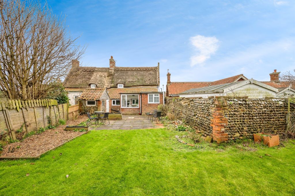 Property photo 3 of 19