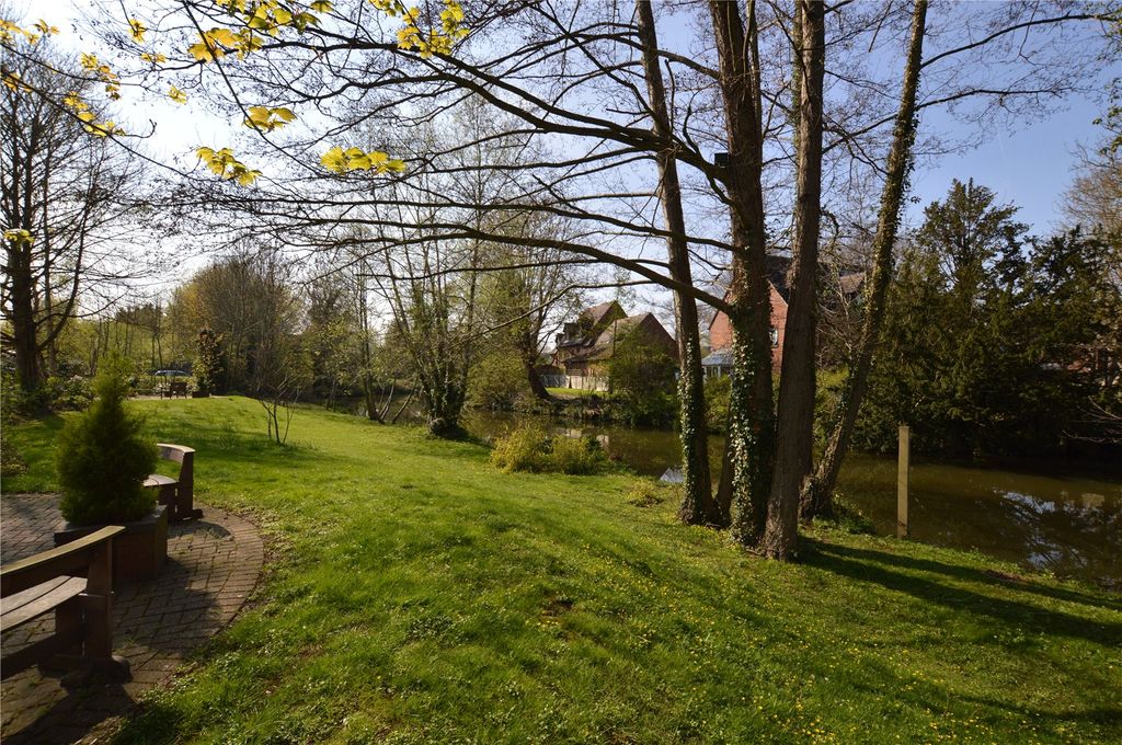 Property photo 3 of 14 Picture No. 17