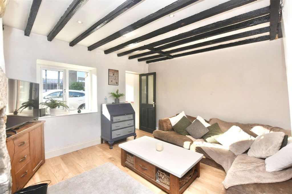 Property photo 3 of 13 Living Room