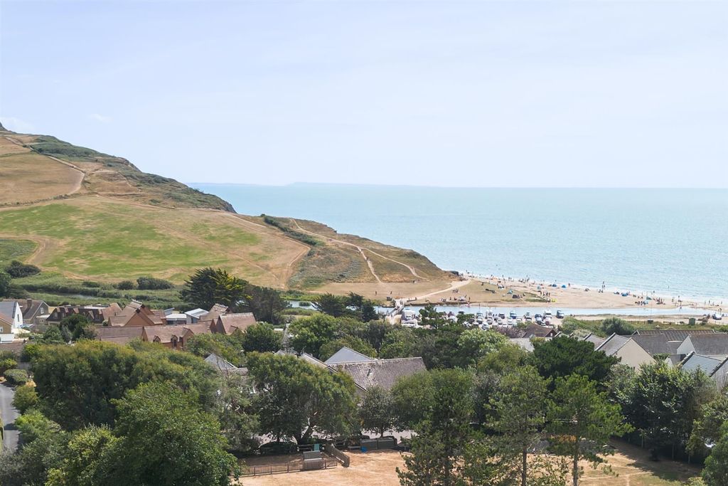 Property photo 2 of 17 View  .Jpg