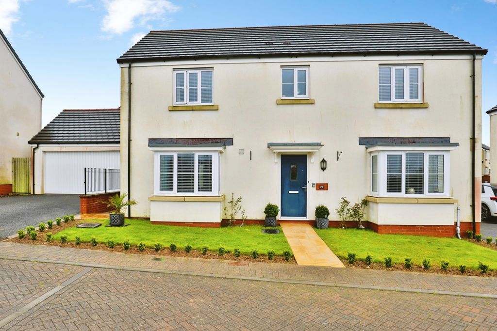 Property photo 1 of 21 Pbox-Img.Jpg