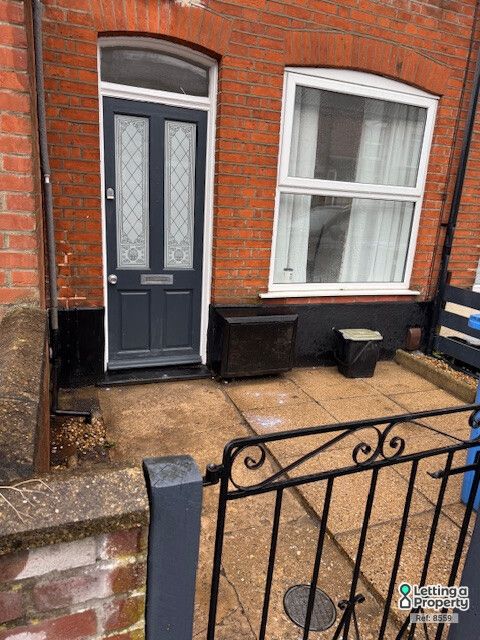 Property photo 2 of 21