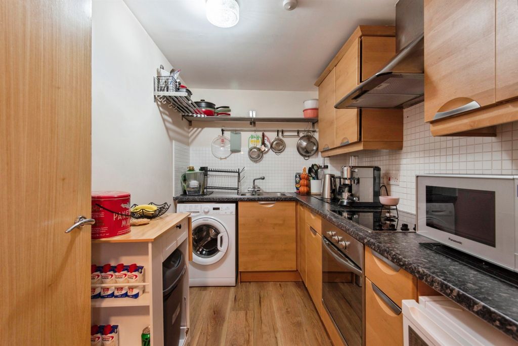 Property photo 3 of 14