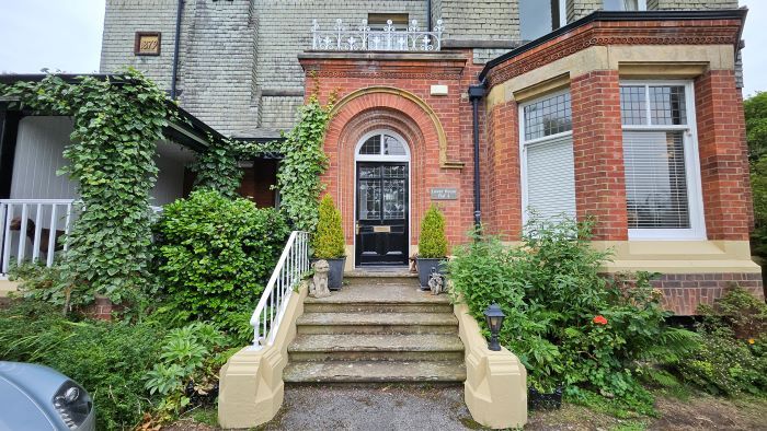 Property photo 2 of 46