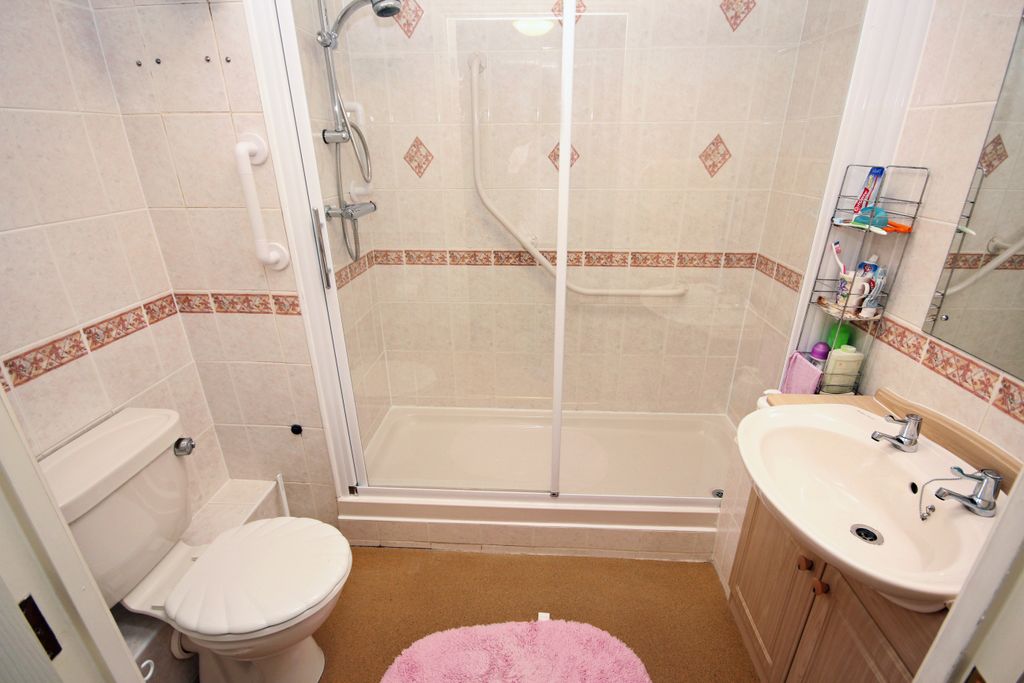 Property photo 3 of 13 Shower Room