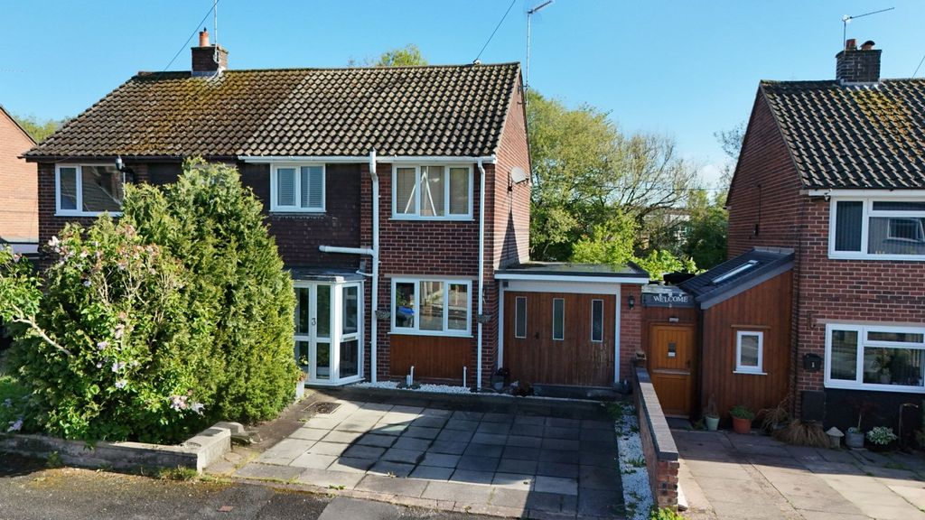 Property photo 1 of 28