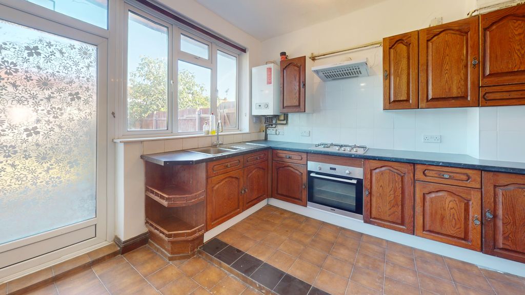 Property photo 2 of 14 204-Manor-Way-Kitchen