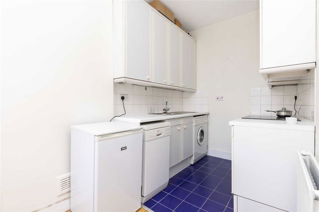 Property photo 3 of 4