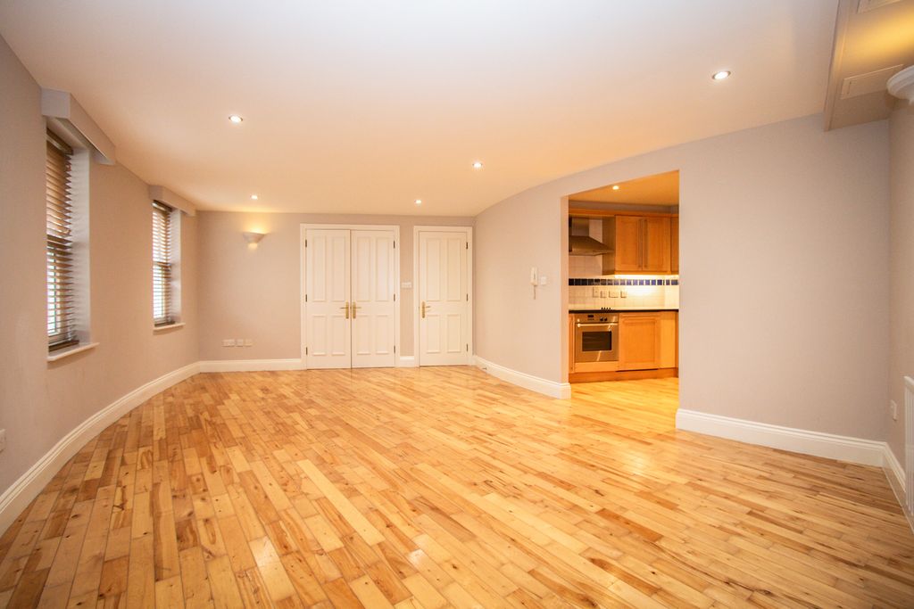 Property photo 2 of 7 Photo 1