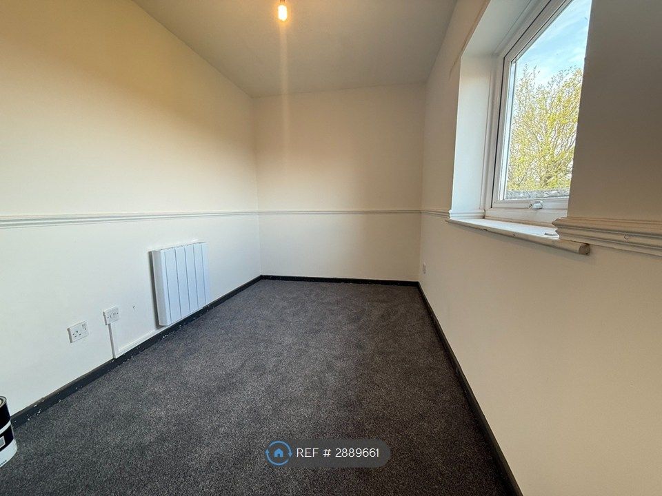 Additional image 5 of 2 bed semi-detached house to rentSpires Walk, Barry CF63