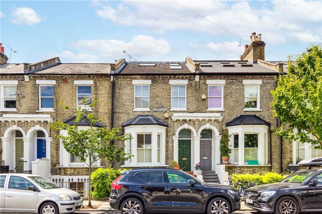 Property photo 1 of 6