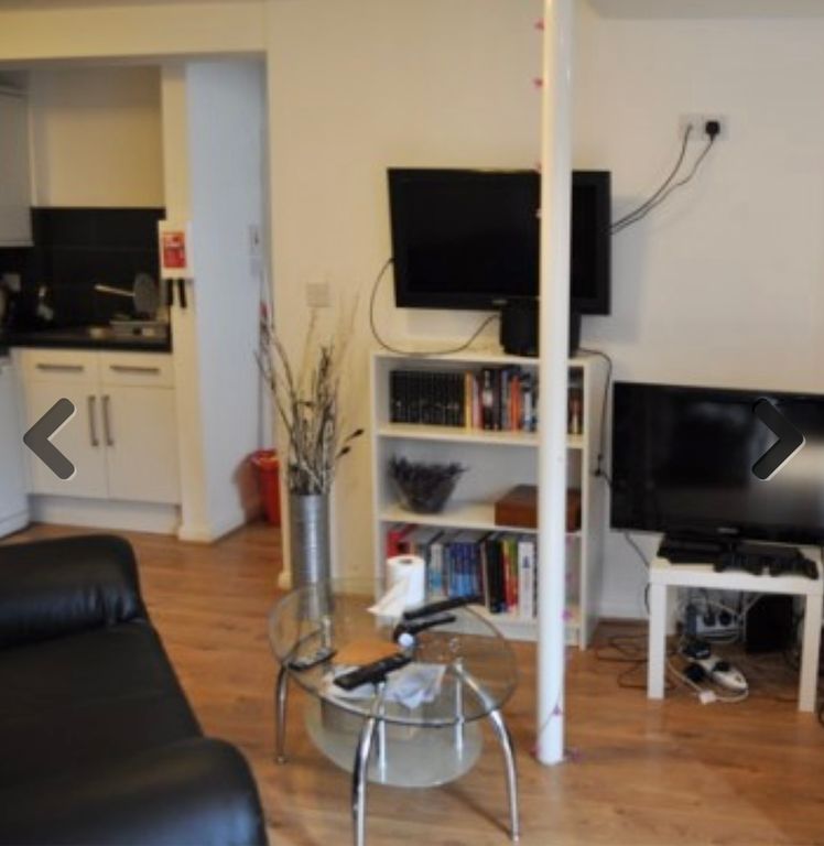 Property photo 2 of 6