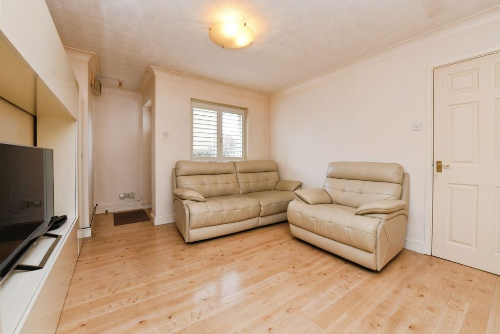 Property photo 3 of 14 Pbox-Img.Jpg
