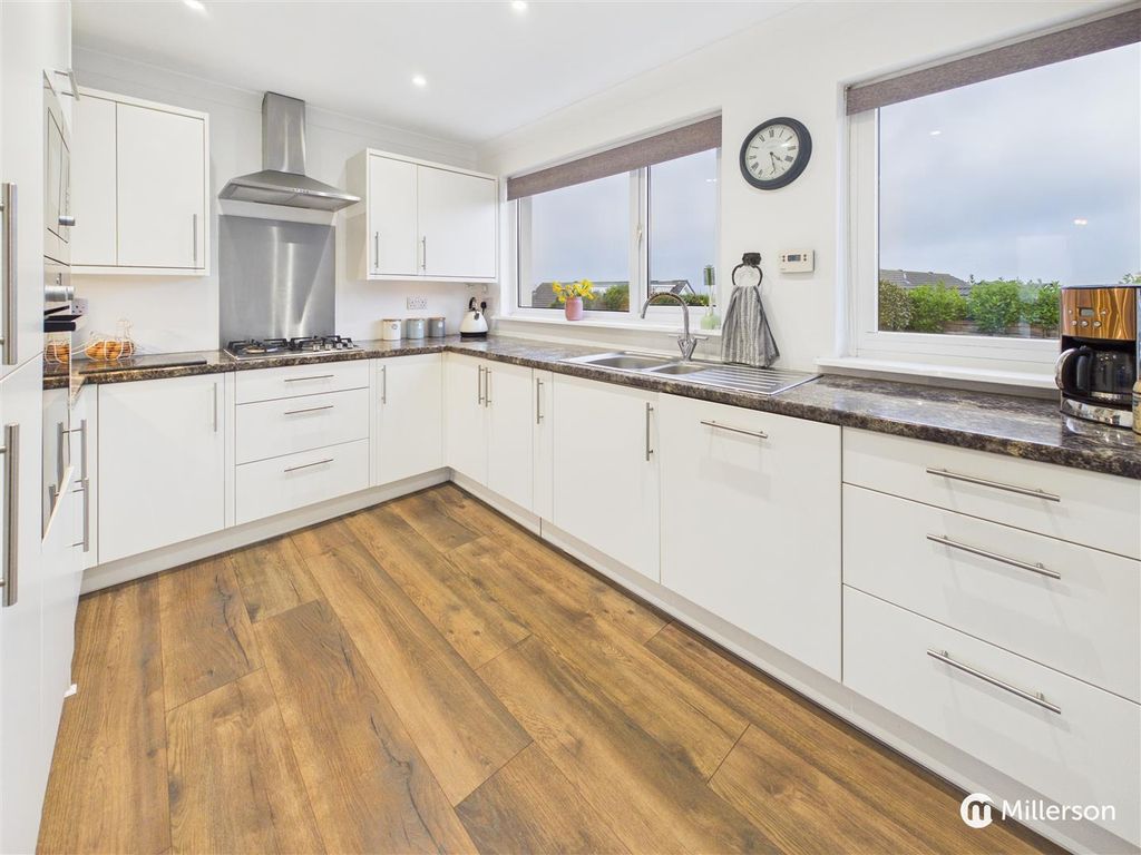 Property photo 3 of 21 Cam05092G0-Pr0152-Still038.Jpg