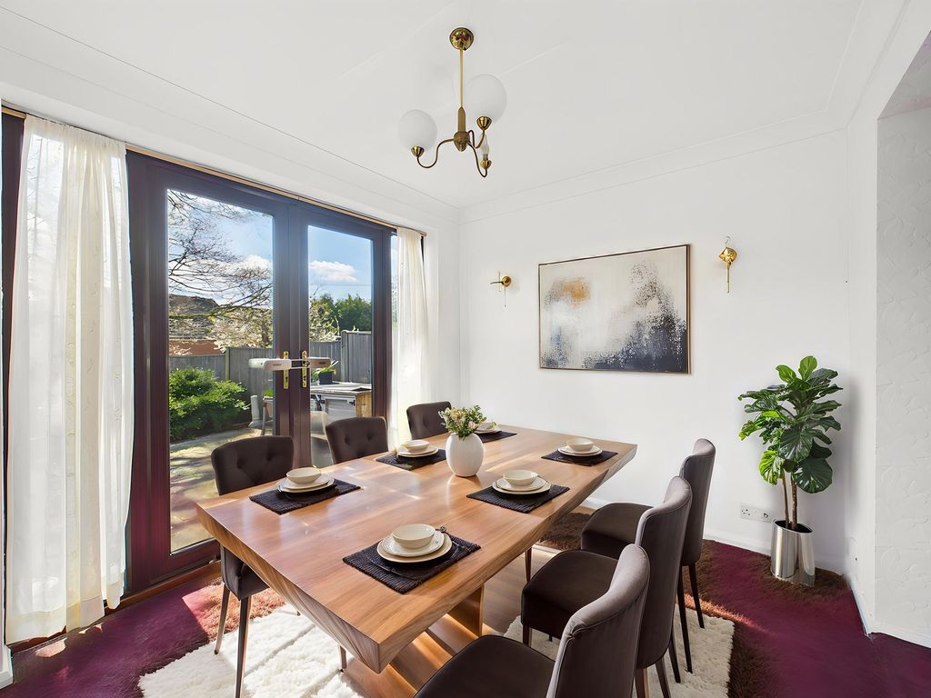 Property photo 3 of 17 Dining Room (Virtually Furnished)